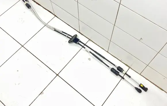 Volvo V60 Gear shift cable linkage 31367493