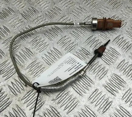 Volkswagen Crafter Oil temperature sensor 04L919529M