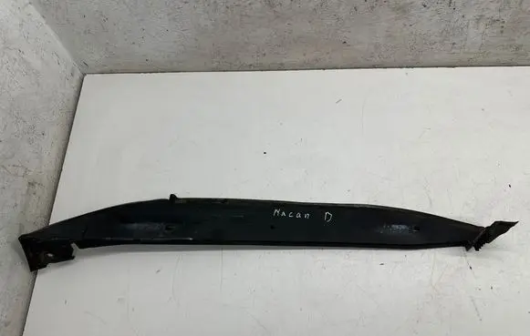 Porsche Macan (95B) Fender end trim 95B854778B