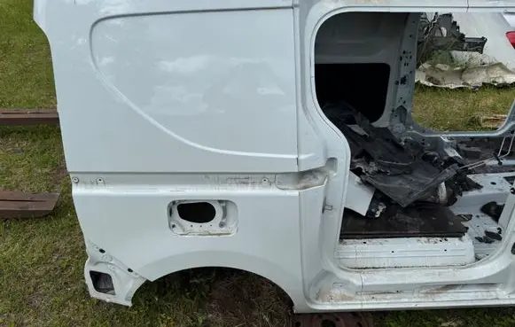 Renault Express Rear quarter panel
