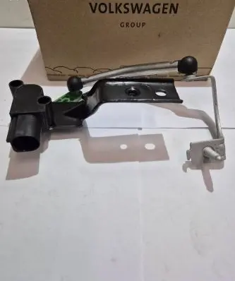 Volkswagen PASSAT B8 Headlight/headlamp level sensor 5Q0907503 5Q0412522C 3Q0412521A