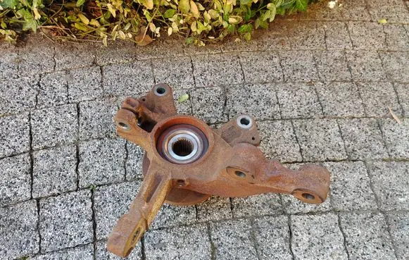 Ford Escape IV Front wheel hub spindle knuckle LX6C3K170B2B