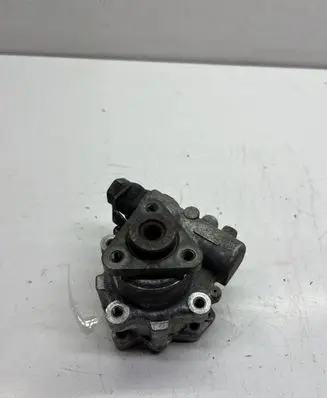 Audi A4 S4 B7 8E 8H Power steering pump 91128