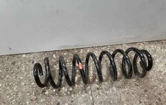 Lexus ES 250 - 300 - 330 Rear coil spring