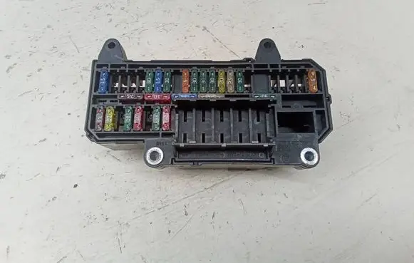 BMW 7 E65 E66 Fuse module 6900583