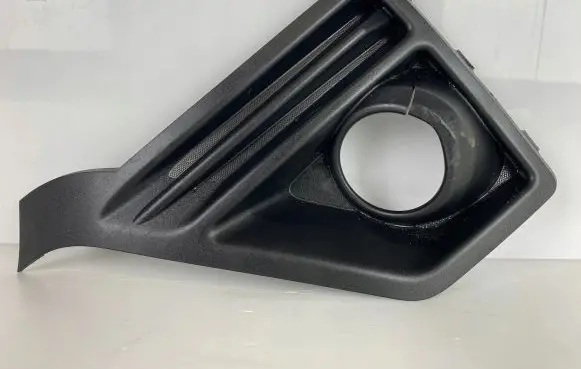 SsangYong Tivoli Front bumper lower grill 7877535000