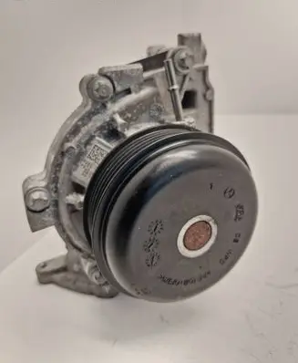 Mercedes-Benz E W213 Water pump A6542010010 A6542002300