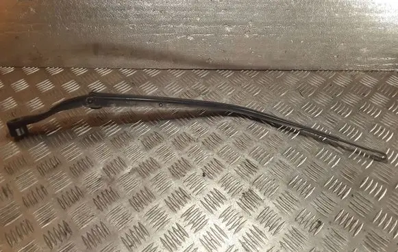 Front wiper blade arm
