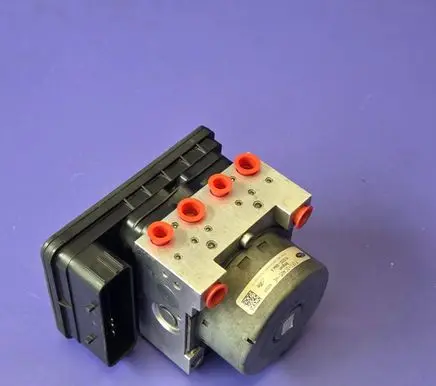 Ford Focus ABS Pump F1FC2C405AE 10022005644 F1FC2C219BC