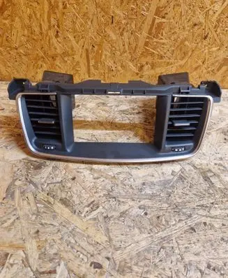 Peugeot 508 Dash center air vent grill 9686446277