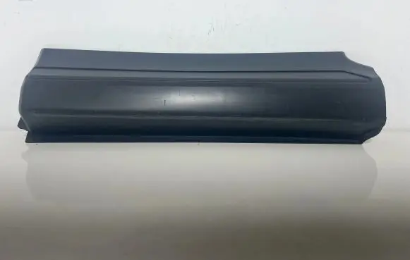 Rear door trim (molding)