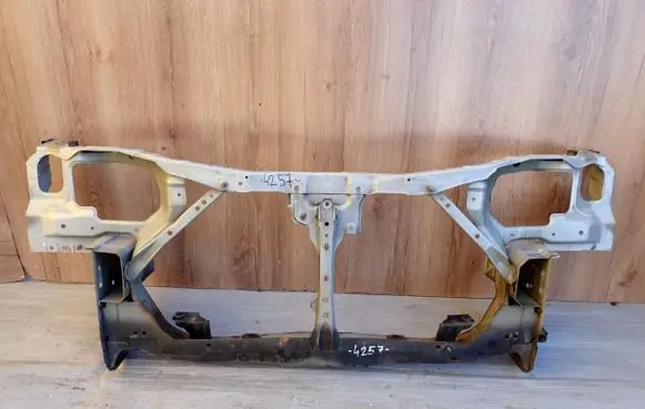 Nissan Almera N16 Front bodywork piece 