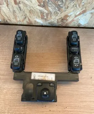 Mercedes-Benz E W210 Electric window control switch 2108211151 03750012
