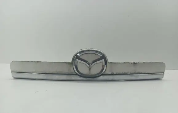 Mazda CX-7 Tailgate trim EH6650811 K3006