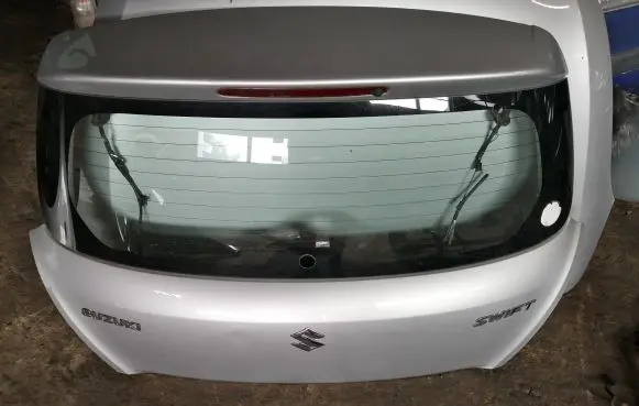 Suzuki Swift II Tailgate/trunk/boot lid