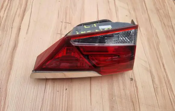 Hyundai i40 Tailgate rear/tail lights LEWY