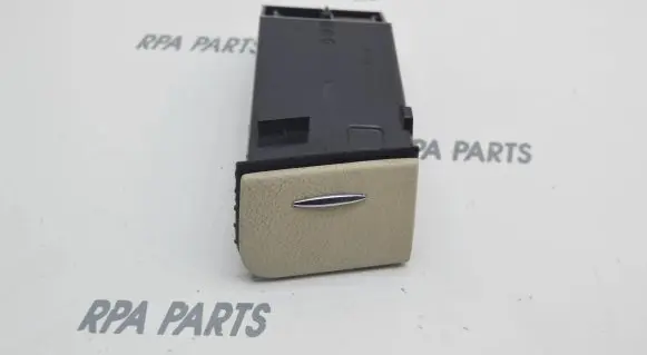 Mercedes-Benz E W211 Dashboard storage box/compartment A2116801952 12315036