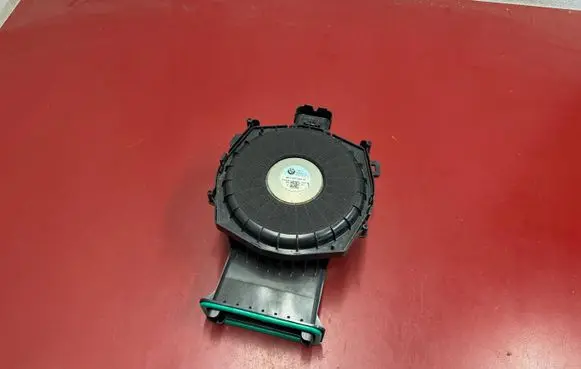 BMW X3 G01 Subwoofer speaker 6811926 6513681196