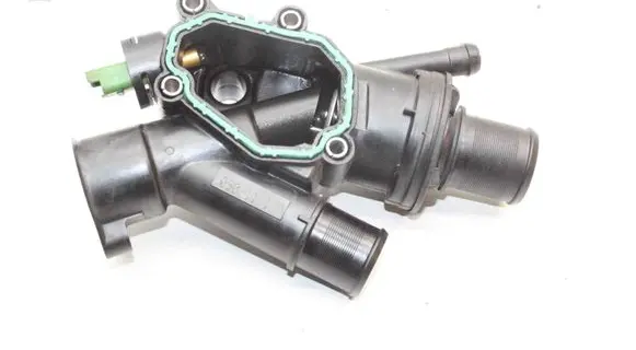 Ford Kuga I Thermostat housing 9682141580