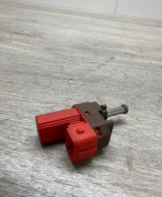 Ford Mondeo Mk III Brake pedal sensor switch 95BB7C534AC