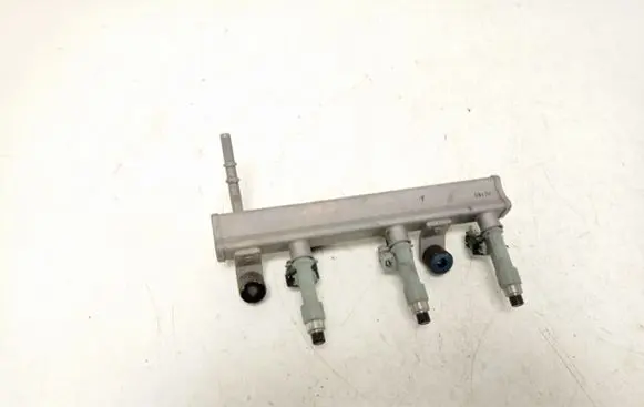 Toyota Aygo AB40 Fuel injector 2325000030