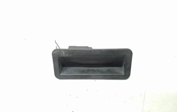 Tailgate opening switch