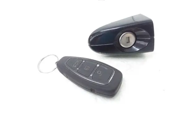 Ford Mondeo MK IV Front door lock (next to the handle) 7S7T15K601DB