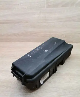 Opel Signum Fuse module 13144711 519068019