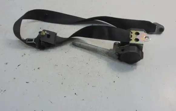 Mercedes-Benz Sprinter W901 W902 W903 W904 Set of seat belts 0028607885