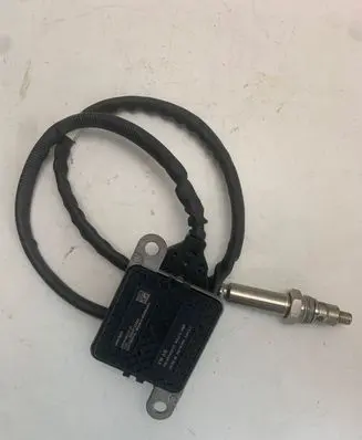 Volkswagen Golf VII Lambda probe sensor 04L907805CT