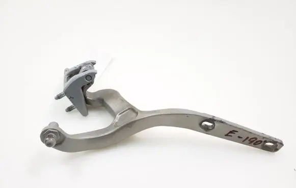 Mercedes-Benz E W211 Tailgate/trunk/boot hinge A2117400137