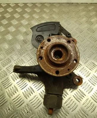 Front wheel hub