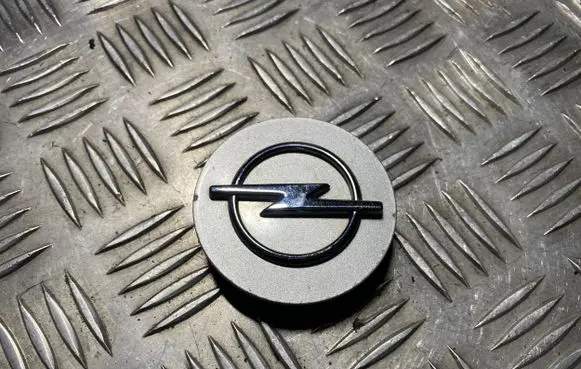 Opel Vectra C Original wheel cap 09179672 09179671 09179670