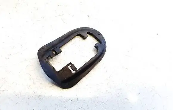 BMW 1 E81 E87 Loading door cover/cap e8xht