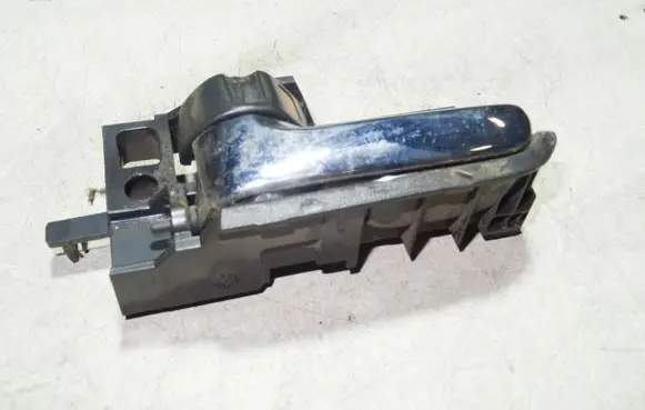 Toyota Avensis T250 Front door interior handle 50594A1