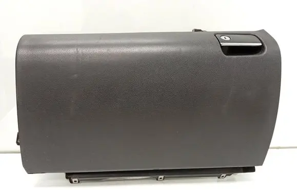 Mercedes-Benz ML W164 Glove box A1646890308 A1646800391