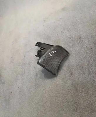 BMW 5 E34 Front indicator light 