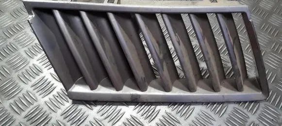 Front bumper lower grill