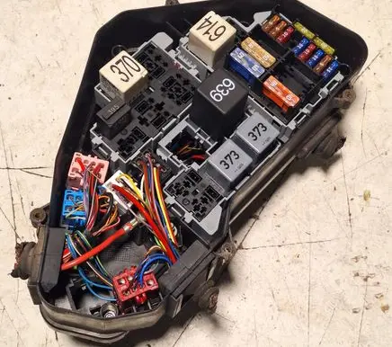Audi Q7 4L Fuse box set 7L0937576B