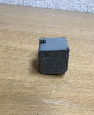 Mercedes-Benz Sprinter W906 Other relay 4RA00779307 D6906