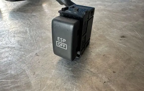 Renault Koleos I ESP (stability program) switch 