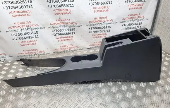 Volkswagen Touran I Center console 1T0863359