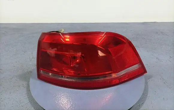 Volkswagen PASSAT CC Rear/tail lights 3AF945096A