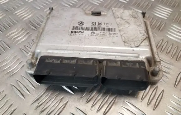 Seat Alhambra (Mk1) Engine control unit/module 0281010216 038906019J