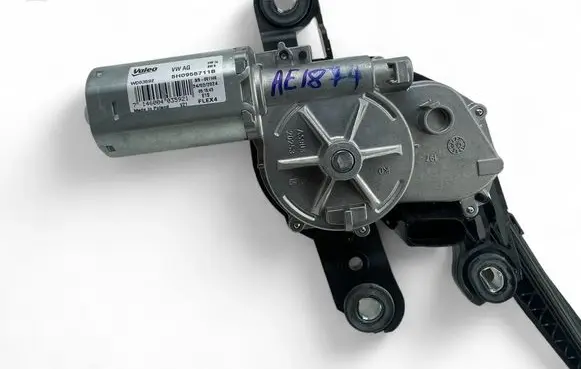 Skoda Octavia Mk4 Wiper motor 5H0955711B