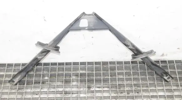 Audi A5 Radiator support slam panel bracket 8W7805629A
