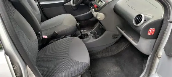 Peugeot 107 Front passenger seat 