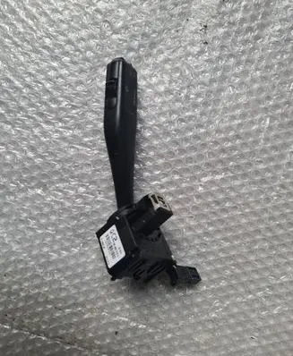 Volkswagen PASSAT B7 Wiper control stalk 1K0953519A 01203506 20350643516331