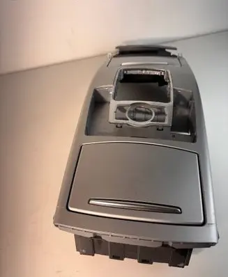 Audi A6 S6 C6 4F Center console 
