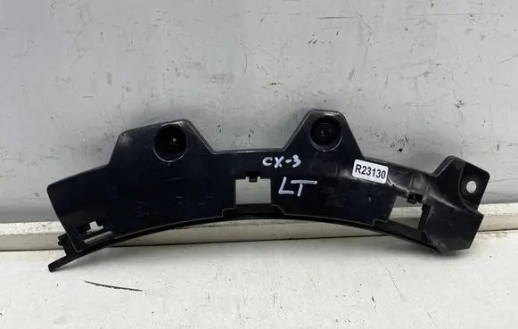 Mazda CX-3 Rear bumper mounting bracket d10e51u40